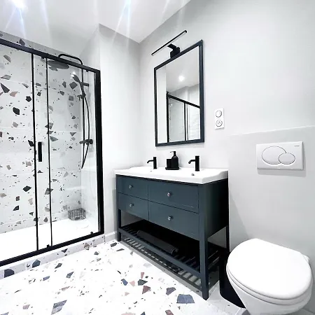 Apartment Rf101- Magnifique 3 Pieces Centre