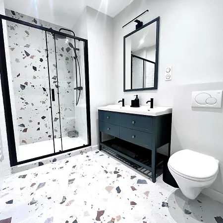 Rf101- Magnifique 3 Pieces Centre Nice