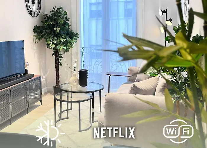 Rf101- Magnifique 3 Pieces Centre Apartment