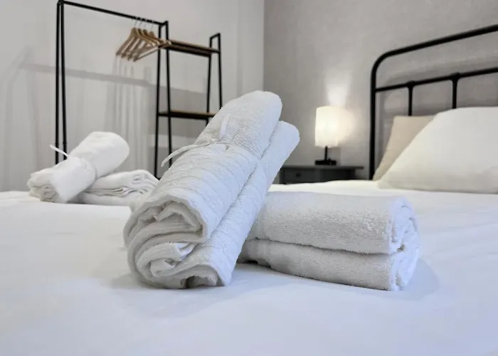 Rf101- Magnifique 3 Pieces Centre Apartment *